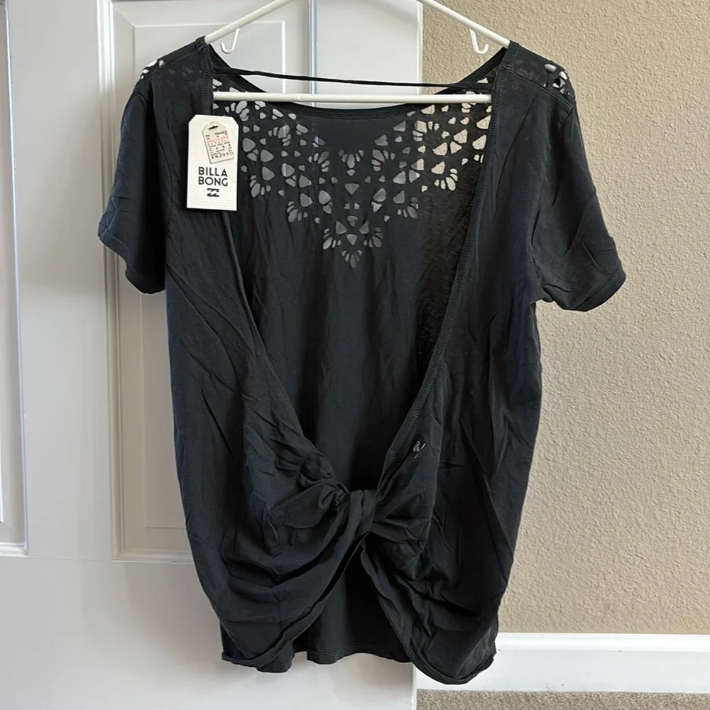 Billabong t shirt with open back. So cute, looks great dressed up or casual. NWT - Picture 1 of 2